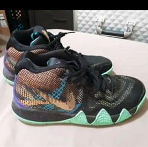 Youth Kyrie Irving basketball shoes